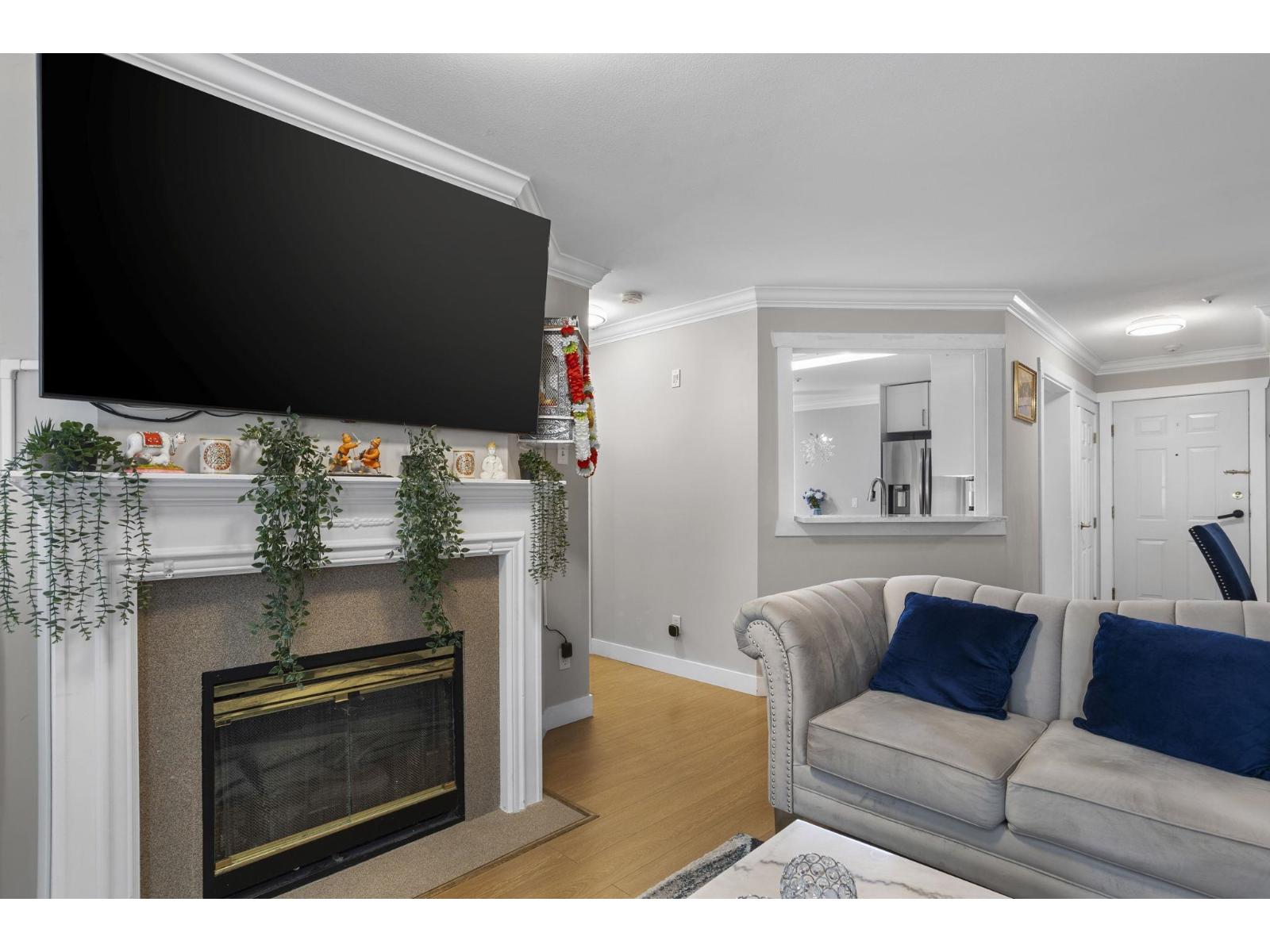 310 7435 121a Street, Surrey, British Columbia  V3W 0W8 - Photo 12 - R3091755