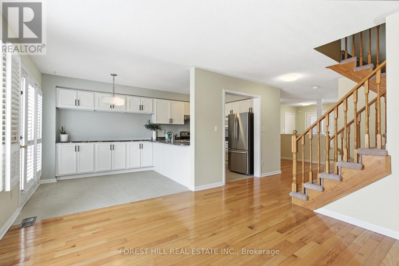 38 Bayside Gate, Whitby, Ontario  L1N 9T1 - Photo 16 - E12804116