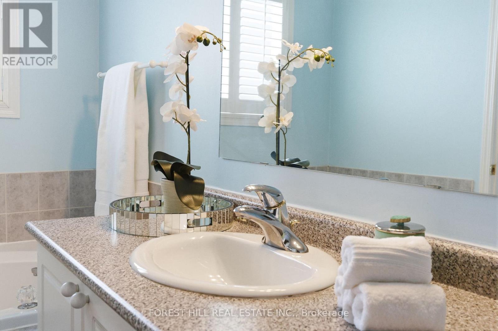 38 Bayside Gate, Whitby, Ontario  L1N 9T1 - Photo 27 - E12804116