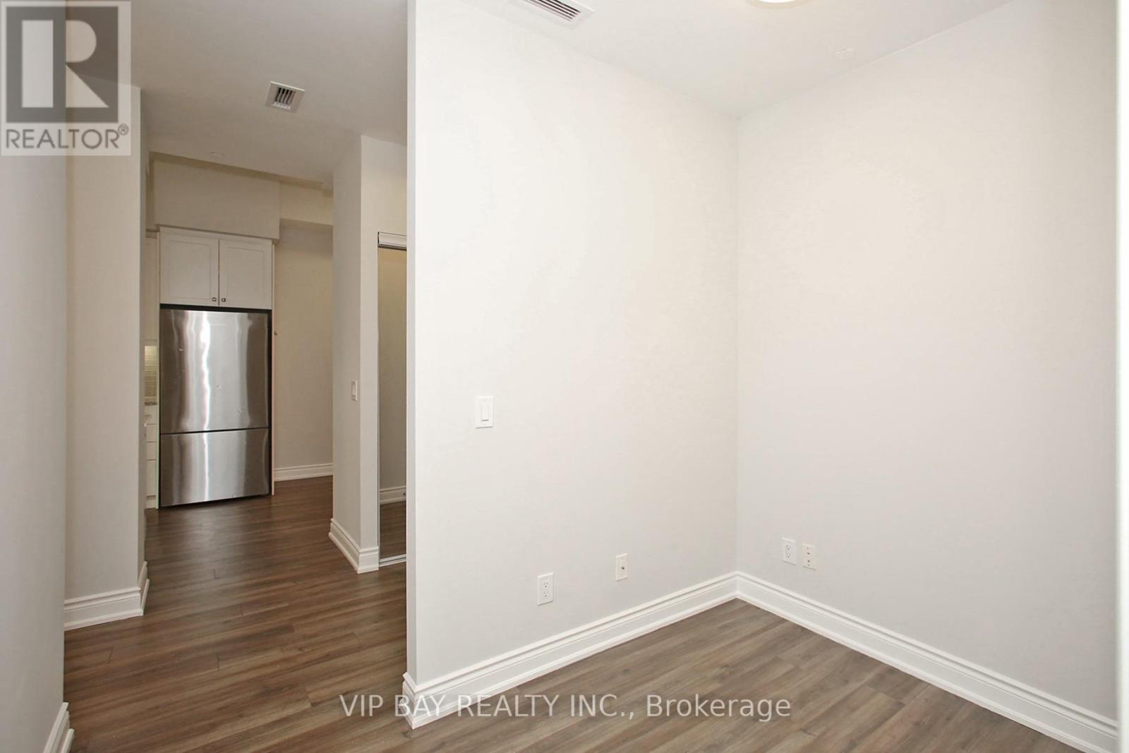 1608 - 9618 Yonge Street, Richmond Hill, Ontario  L4C 0X5 - Photo 17 - N12804076