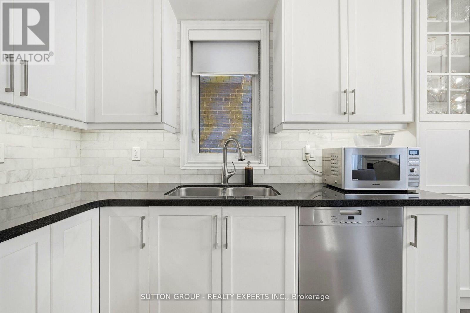 146 Beaconsfield Drive, Vaughan, Ontario  L4H 4L7 - Photo 14 - N12804086