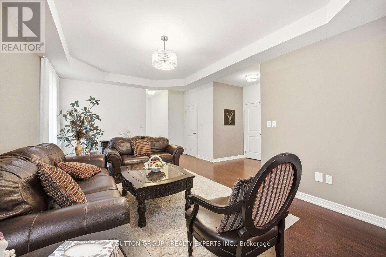 146 Beaconsfield Drive, Vaughan, Ontario  L4H 4L7 - Photo 8 - N12804086