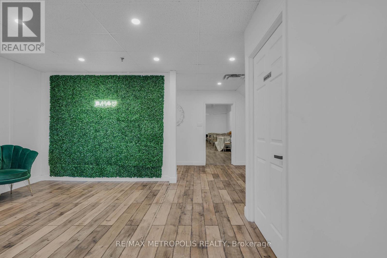 6 - 117 Ringwood Drive, Whitchurch-Stouffville, Ontario  L4A 8C1 - Photo 6 - N12804112