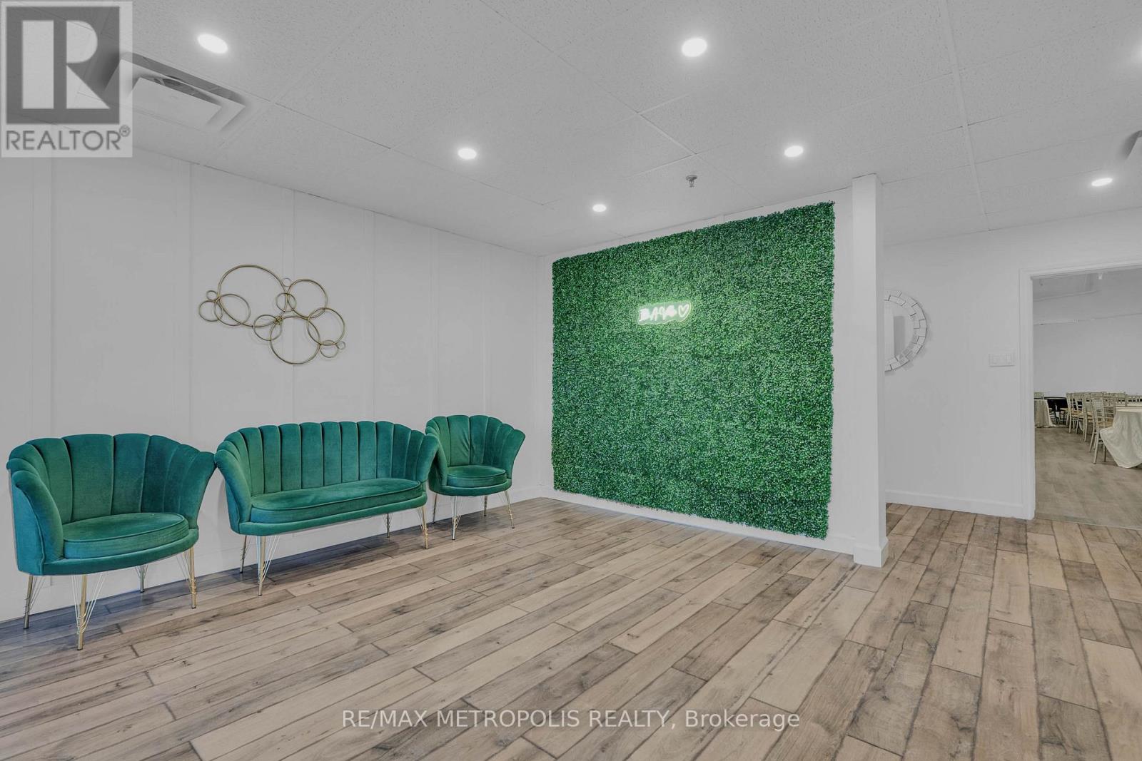 6 - 117 Ringwood Drive, Whitchurch-Stouffville, Ontario  L4A 8C1 - Photo 7 - N12804112