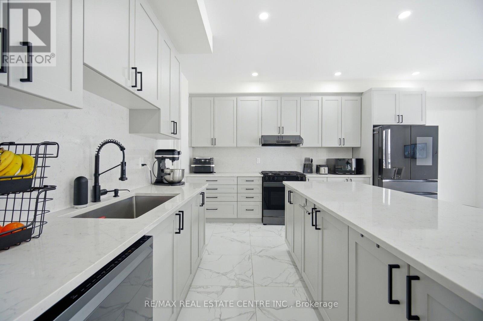 112 Bluebird Boulevard, Adjala-Tosorontio, Ontario  L0G 1W0 - Photo 16 - N12804118