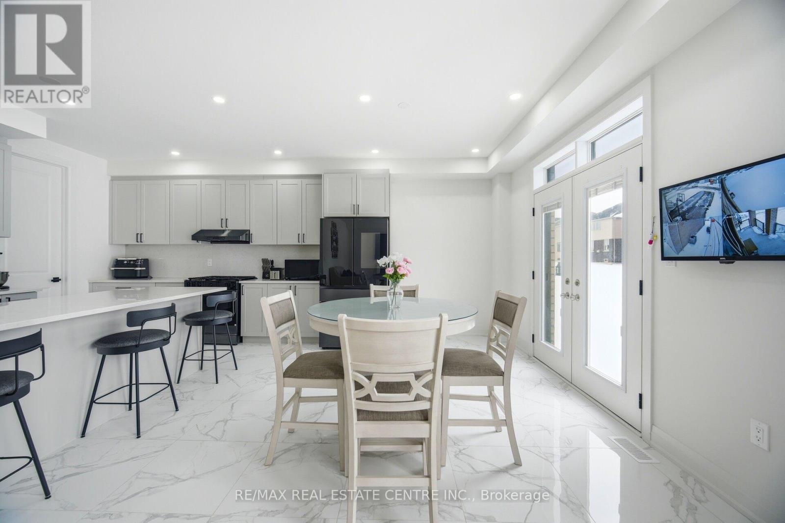 112 Bluebird Boulevard, Adjala-Tosorontio, Ontario  L0G 1W0 - Photo 18 - N12804118