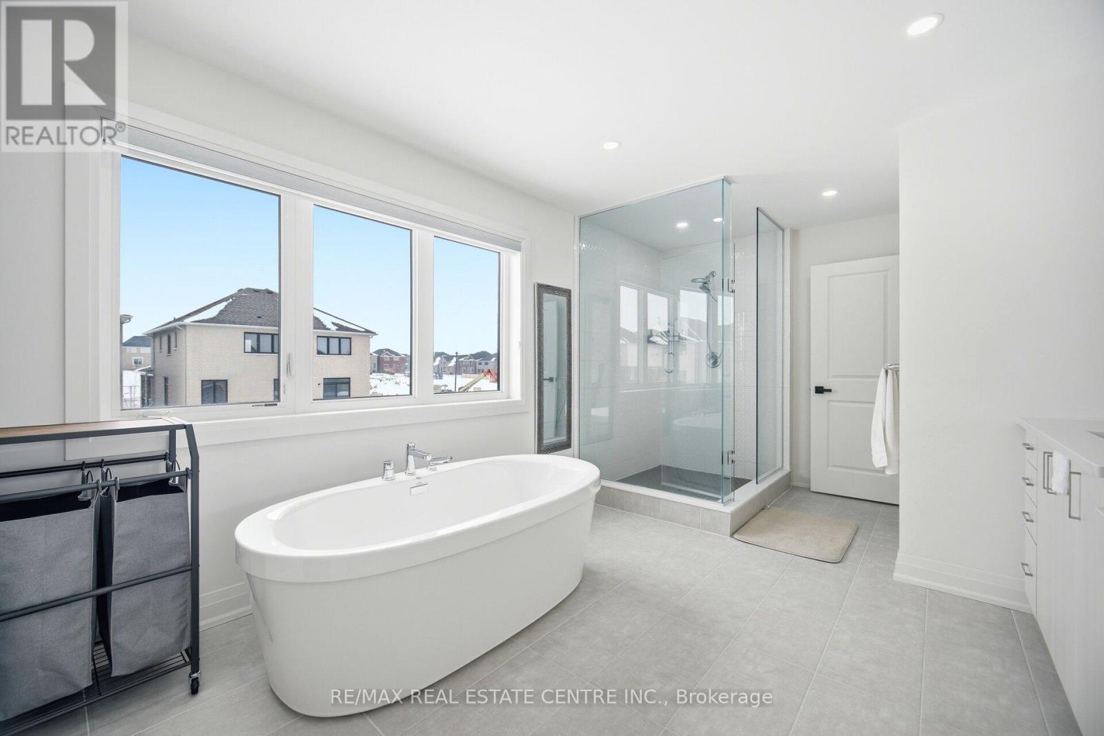 112 Bluebird Boulevard, Adjala-Tosorontio, Ontario  L0G 1W0 - Photo 33 - N12804118