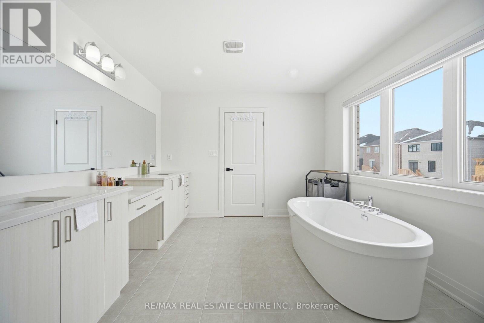 112 Bluebird Boulevard, Adjala-Tosorontio, Ontario  L0G 1W0 - Photo 34 - N12804118