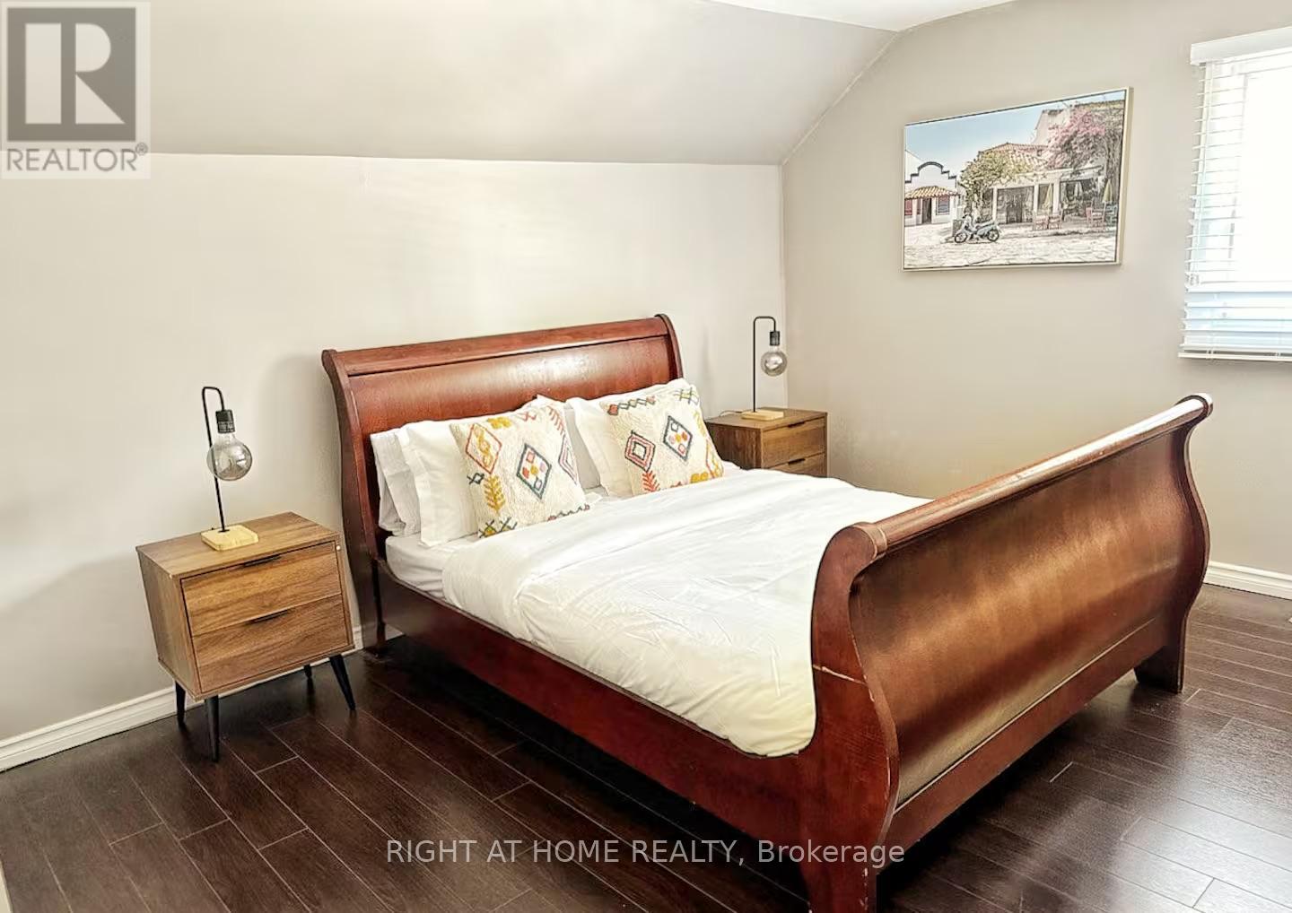 109 Yongehurst Road, Richmond Hill, Ontario  L4C 3T3 - Photo 13 - N12804122