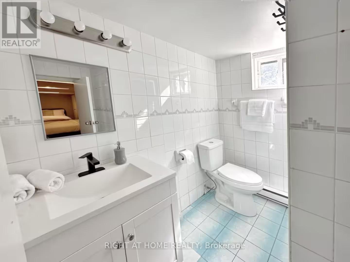 109 Yongehurst Road, Richmond Hill, Ontario  L4C 3T3 - Photo 16 - N12804122