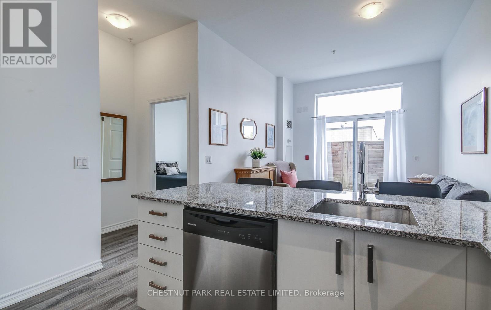 109 - 11611 Yonge Street, Richmond Hill, Ontario  L4E 1G2 - Photo 10 - N12804154