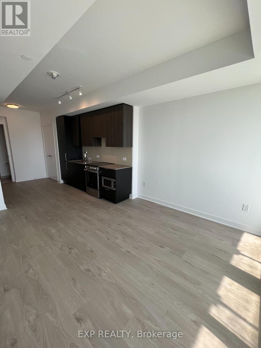 1905 - 3900 Confederation Parkway, Mississauga, Ontario  L5B 0K7 - Photo 7 - W12804070