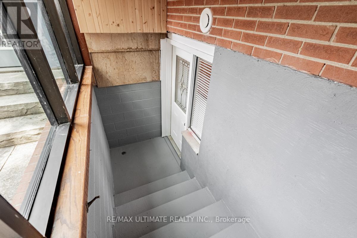 Lower - 55 Moon Valley Drive, Toronto, Ontario  M9W 3N5 - Photo 23 - W12804080