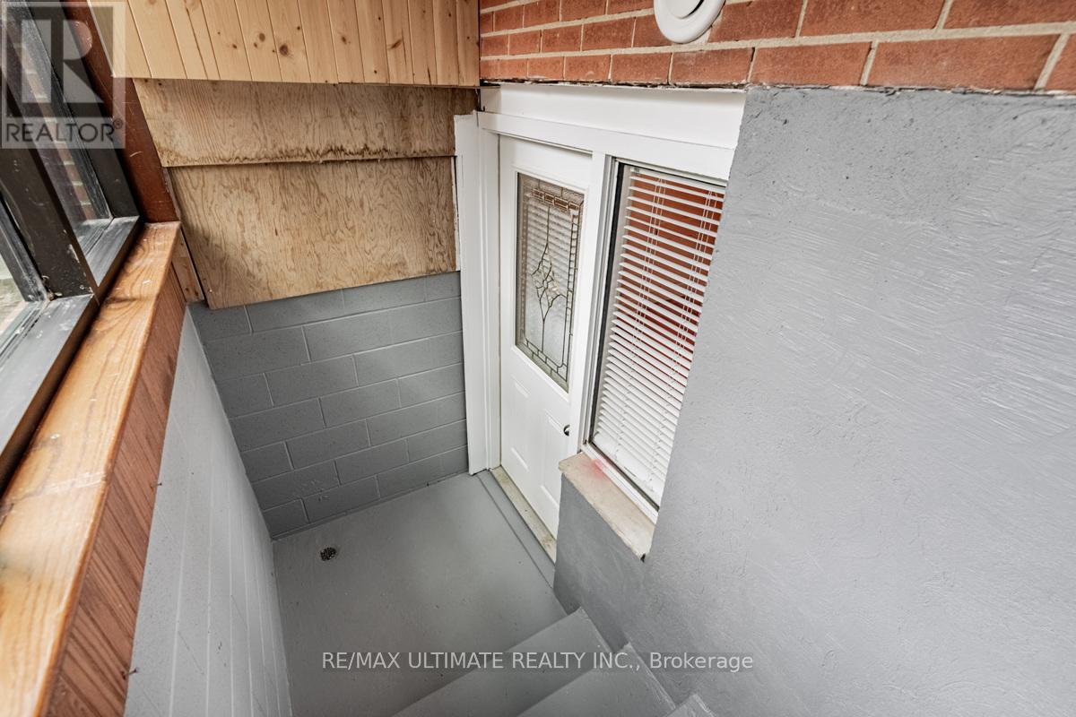 Lower - 55 Moon Valley Drive, Toronto, Ontario  M9W 3N5 - Photo 24 - W12804080