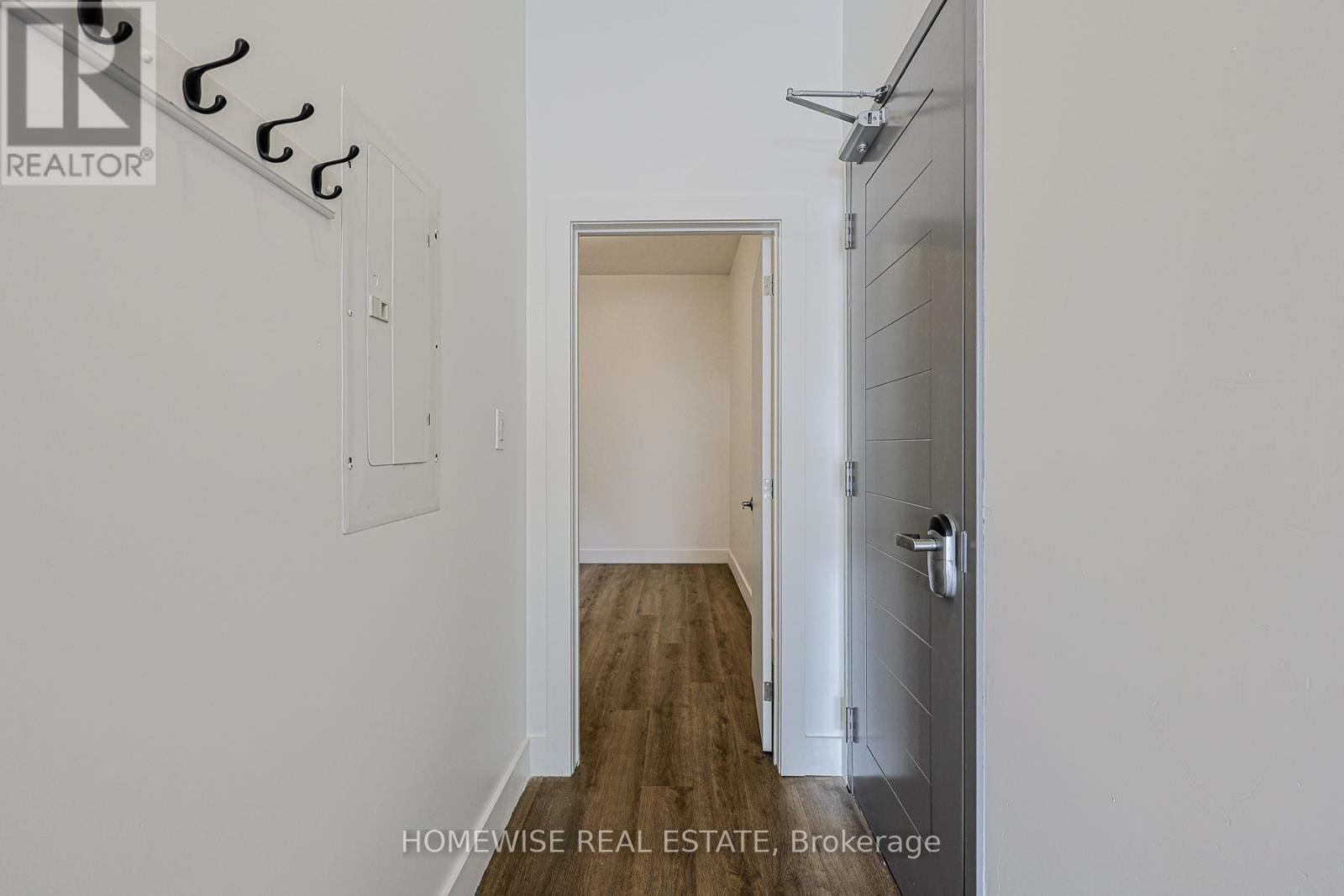 201 - 3020 Dundas Street W, Toronto, Ontario  M6P 1Z3 - Photo 27 - W12804084