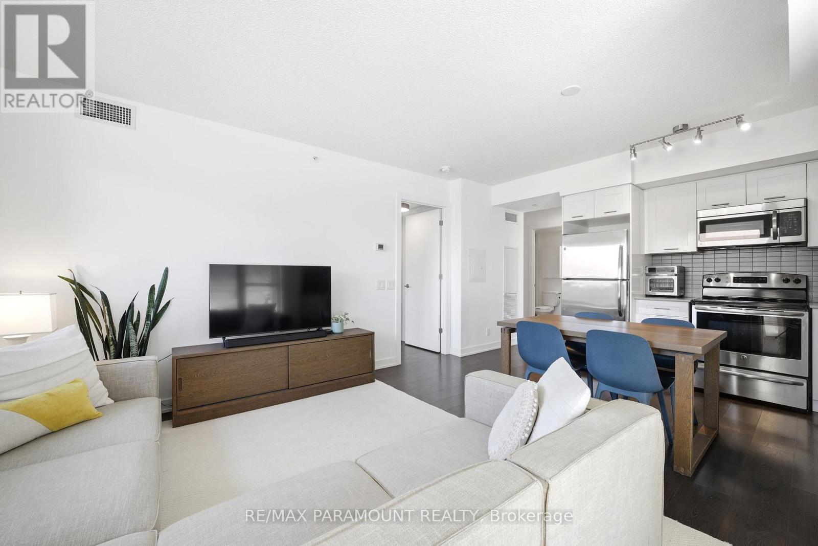 304 - 2220 Lake Shore Boulevard, Toronto, Ontario  M8V 0C1 - Photo 4 - W12804092