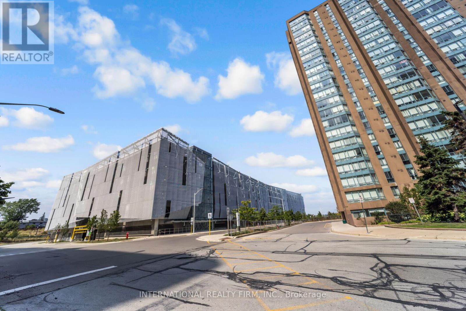 502 - 115 Hillcrest Avenue, Mississauga, Ontario  L5B 3Y9 - Photo 22 - W12804096