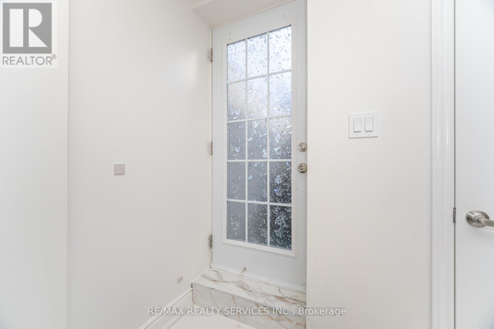 17 Averill Road, Brampton, Ontario  L7A 5A7 - Photo 47 - W12804126