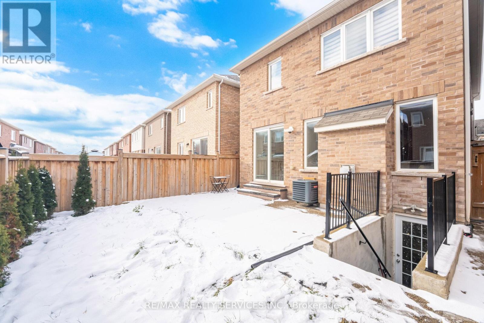 17 Averill Road, Brampton, Ontario  L7A 5A7 - Photo 49 - W12804126