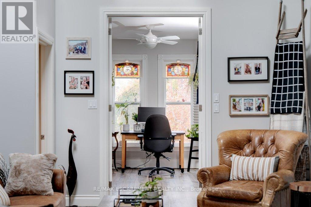 7 Homewood Avenue, Hamilton, Ontario  L8P 2M1 - Photo 16 - X12804102