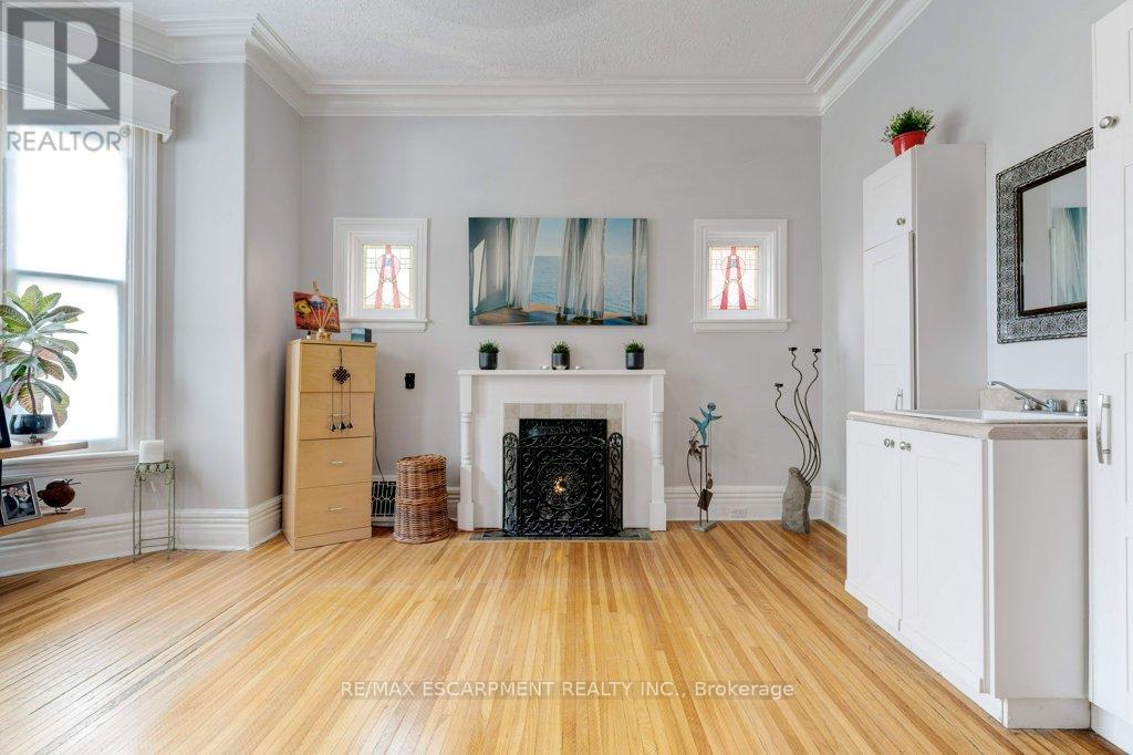 7 Homewood Avenue, Hamilton, Ontario  L8P 2M1 - Photo 45 - X12804102