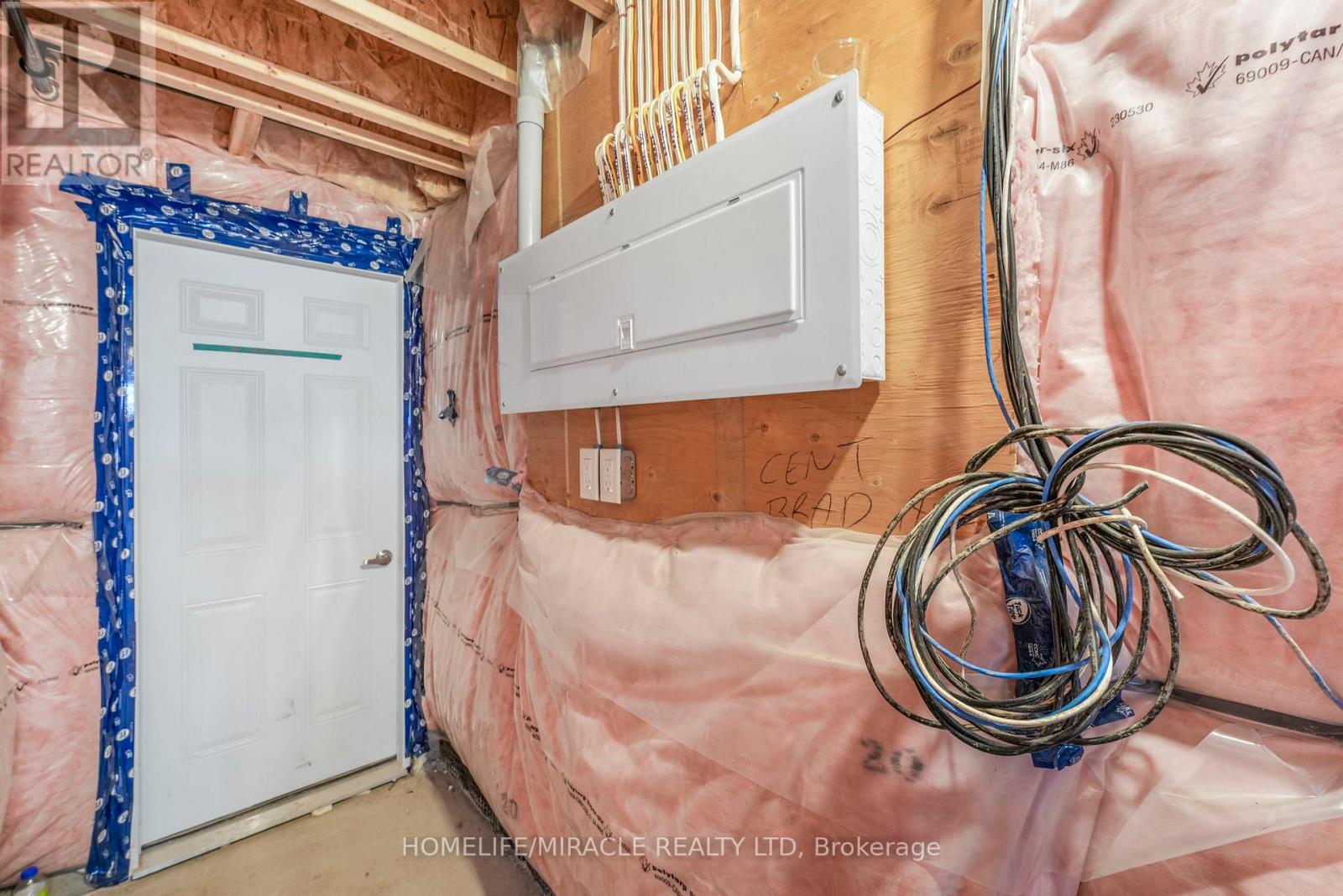 35 Caroline Street, Welland, Ontario  L3B 0J8 - Photo 42 - X12804148