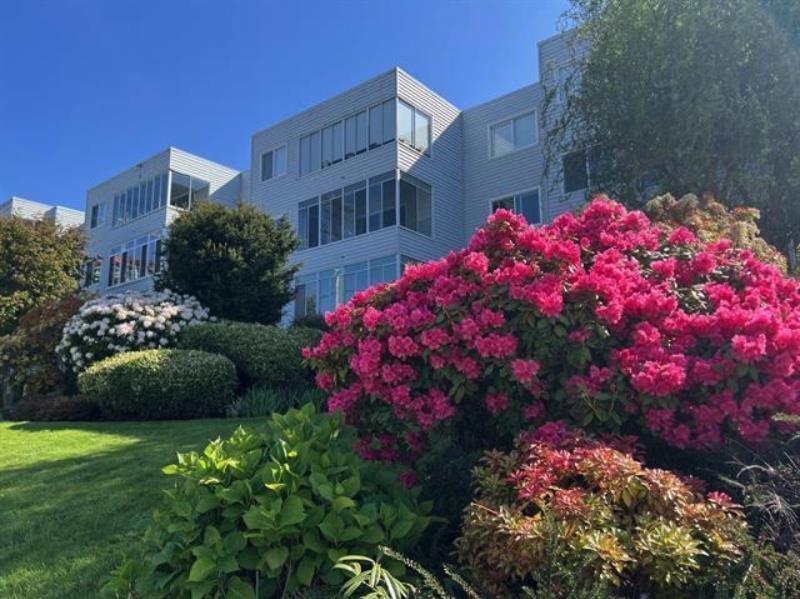 302 1354 WINTER STREET, White Rock, British Columbia