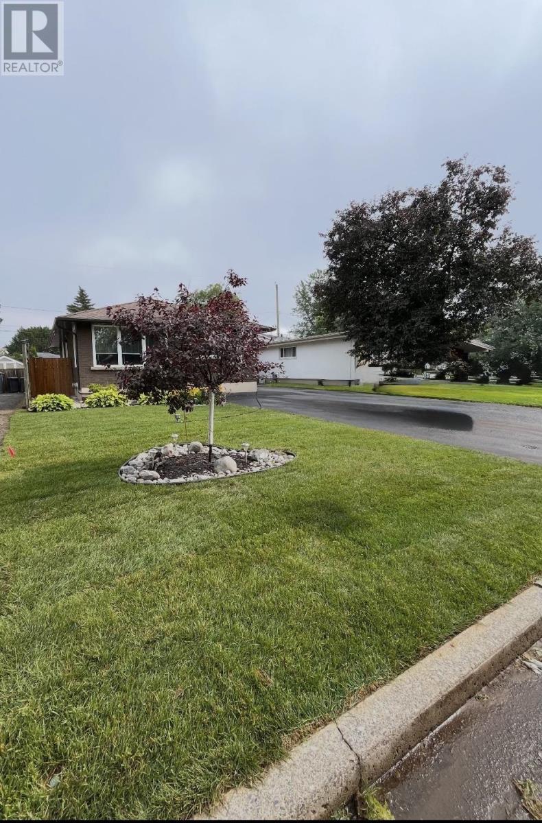 2709 Park Row, Thunder Bay, Ontario  P7C 1N4 - Photo 18 - TB2600254