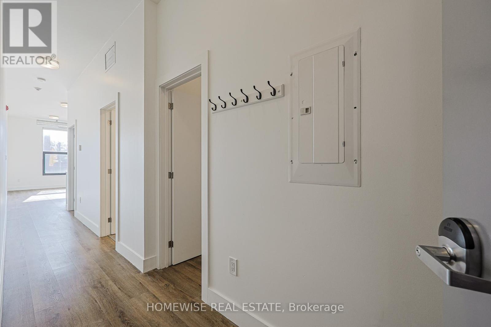 201 - 3020 Dundas Street W, Toronto, Ontario  M6P 1Z3 - Photo 23 - W12804084