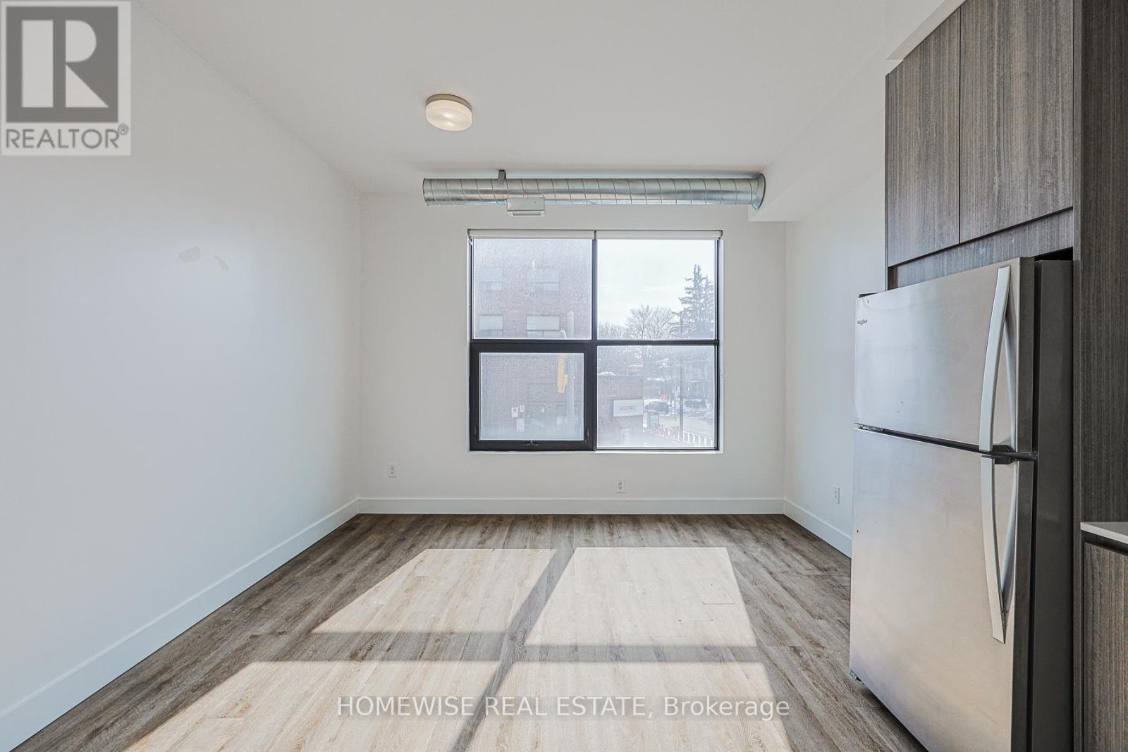 201 - 3020 Dundas Street W, Toronto, Ontario  M6P 1Z3 - Photo 9 - W12804084