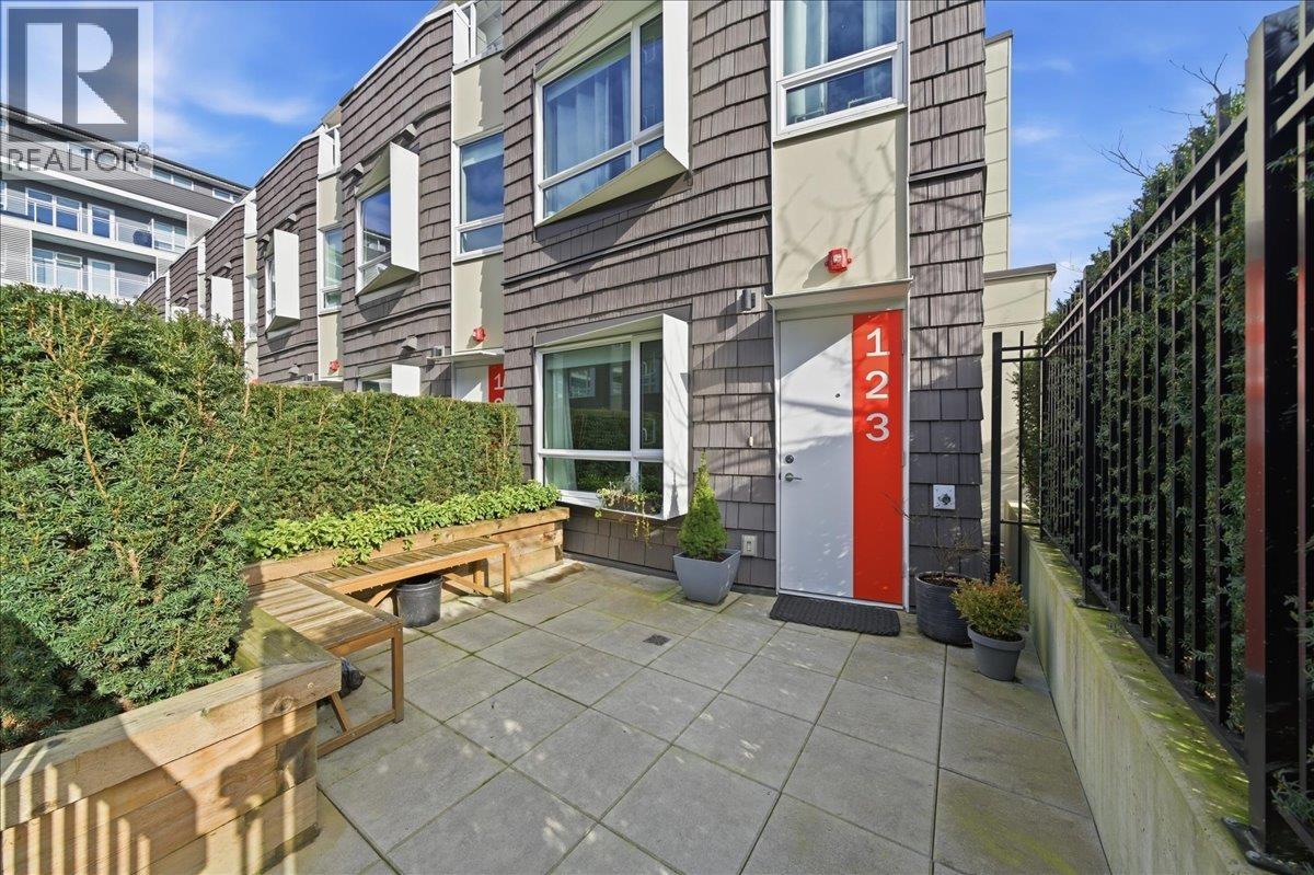 123 12040 Plaza Street, Maple Ridge, British Columbia  V2X 5X9 - Photo 38 - R3091840