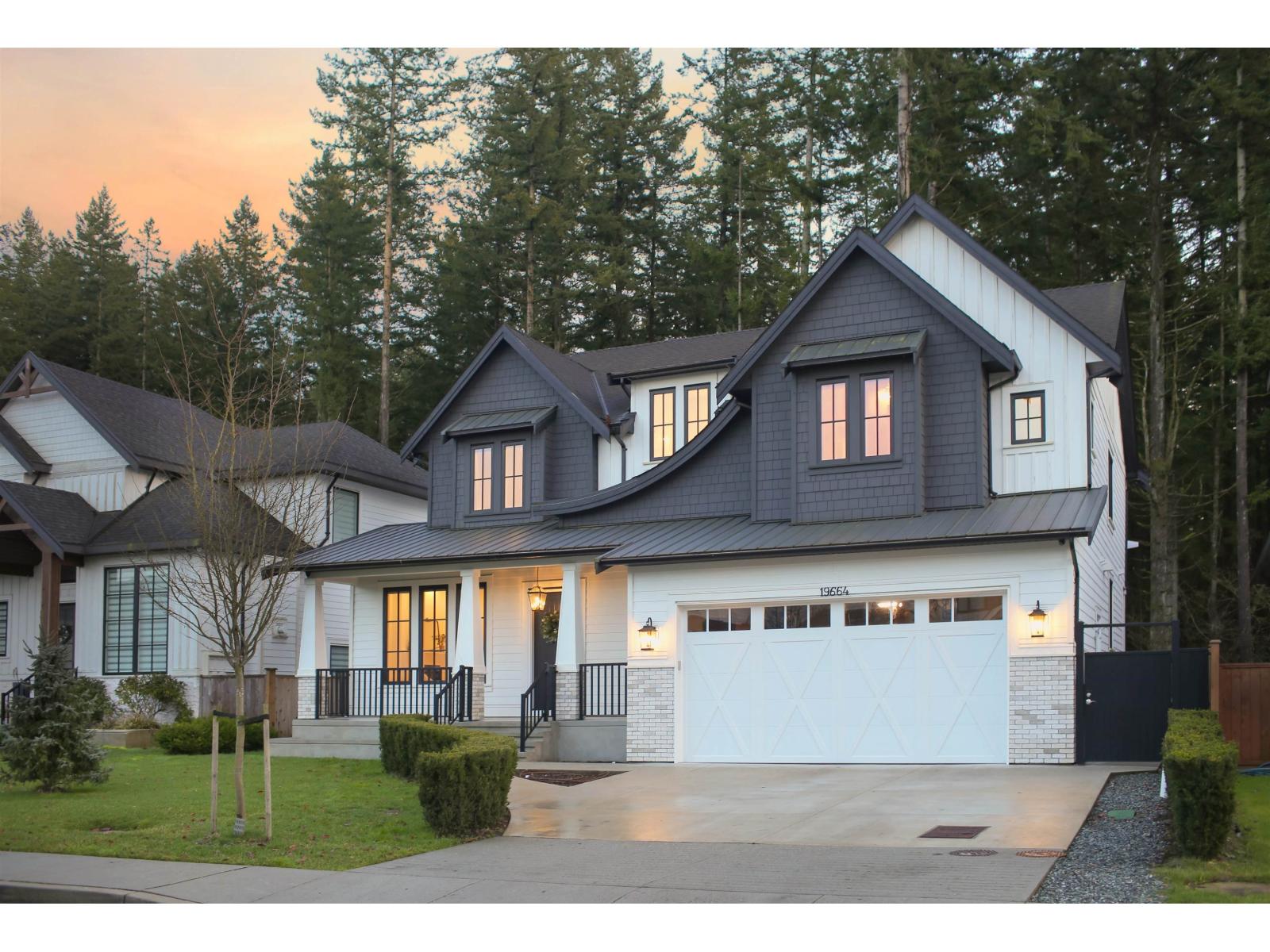 19664 31a Avenue, Langley, British Columbia  V2Z 0B2 - Photo 2 - R3091124