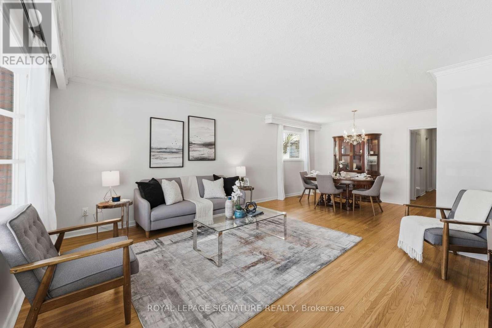 153 Lynnbrook Drive, Toronto, Ontario  M1H 2N4 - Photo 3 - E12804172