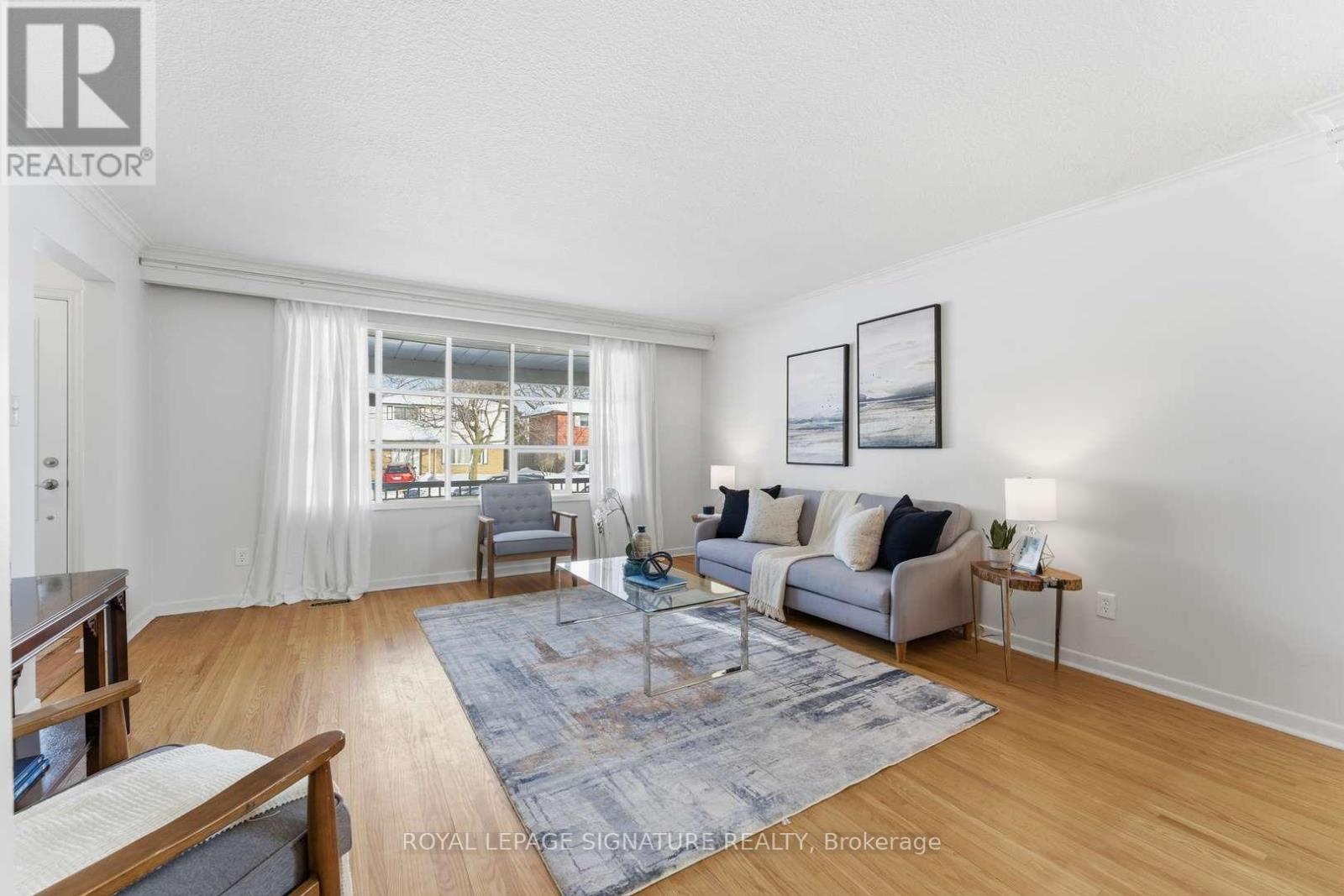 153 Lynnbrook Drive, Toronto, Ontario  M1H 2N4 - Photo 5 - E12804172