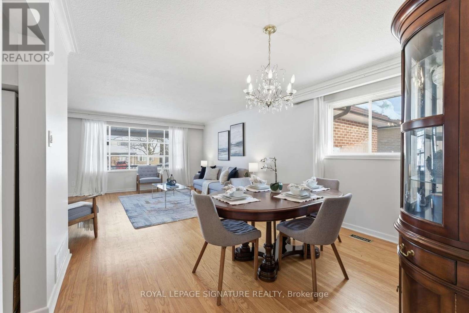 153 Lynnbrook Drive, Toronto, Ontario  M1H 2N4 - Photo 9 - E12804172