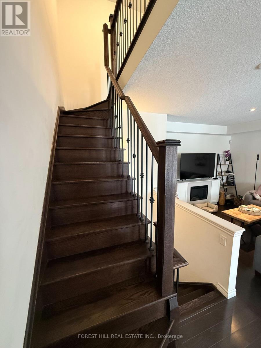 42 Bert Tait Lane, Whitchurch-Stouffville, Ontario  L4A 1Y3 - Photo 9 - N12804192