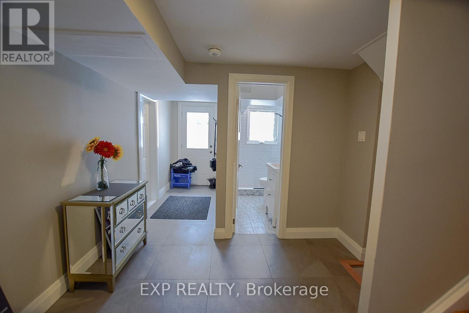 109 Strabane Avenue, Barrie, Ontario  L4M 2A3 - Photo 24 - S12804182