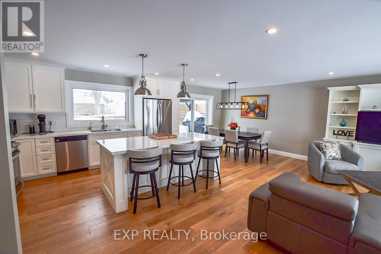 109 Strabane Avenue, Barrie, Ontario  L4M 2A3 - Photo 6 - S12804182