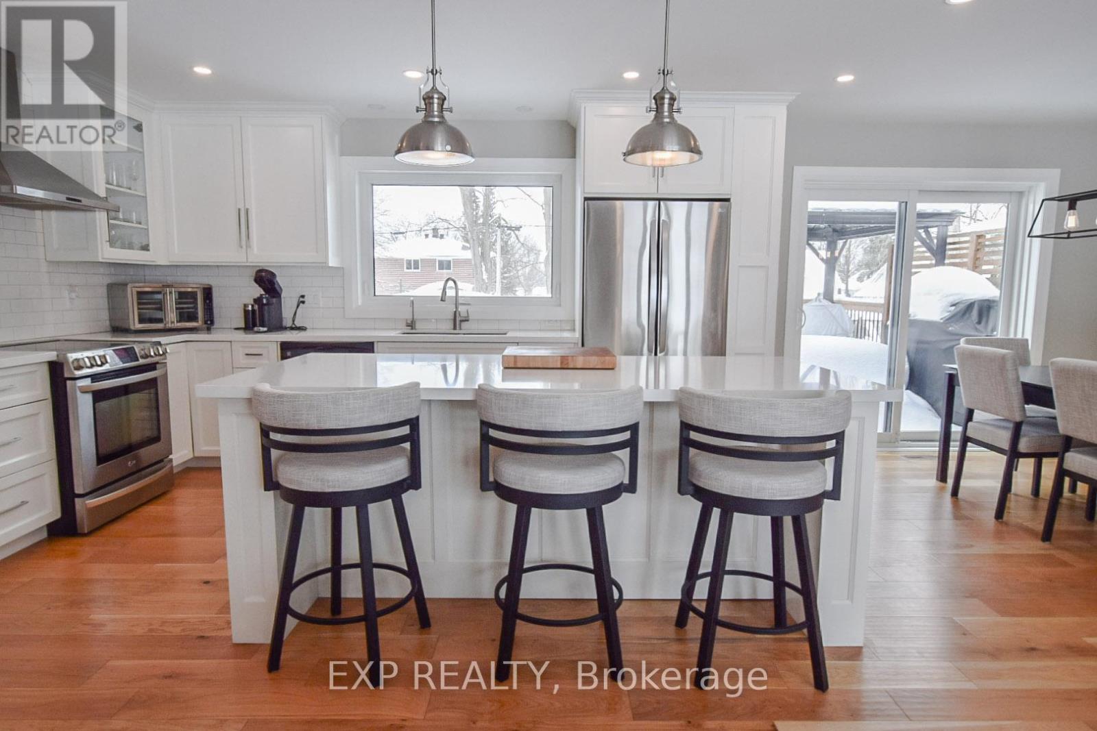 109 Strabane Avenue, Barrie, Ontario  L4M 2A3 - Photo 7 - S12804182