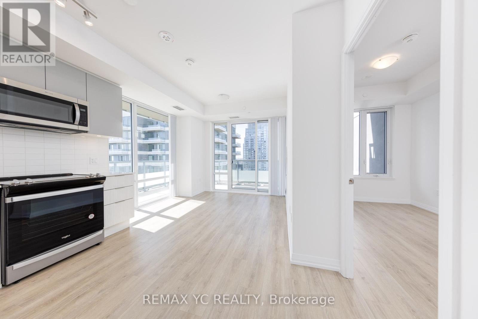 2613 - 50 Dunfield Avenue, Toronto, Ontario  M4S 0E4 - Photo 8 - C12798284