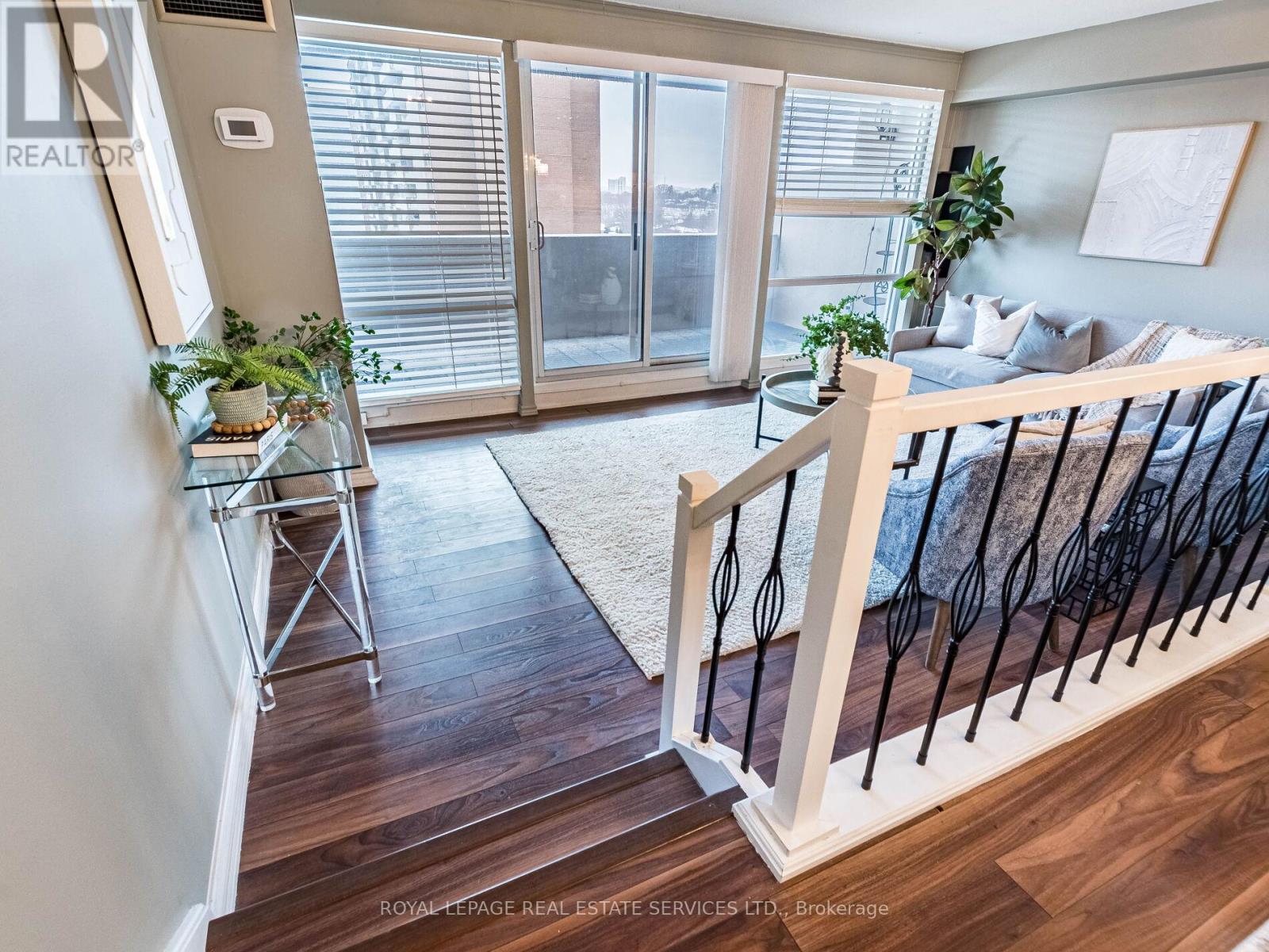 1304 - 240 Scarlett Road, Toronto, Ontario  M6N 4X4 - Photo 14 - W12804198