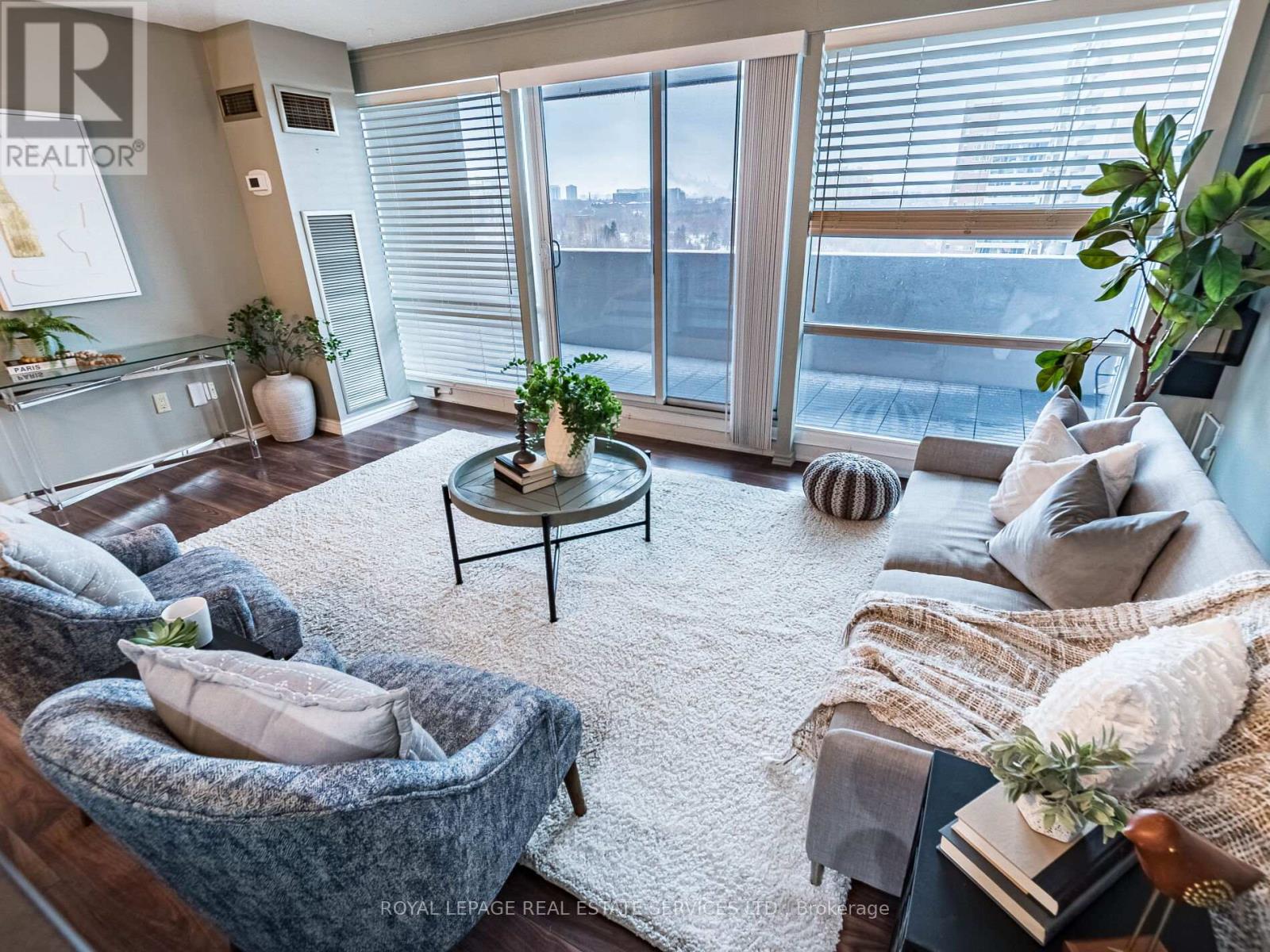 1304 - 240 Scarlett Road, Toronto, Ontario  M6N 4X4 - Photo 16 - W12804198