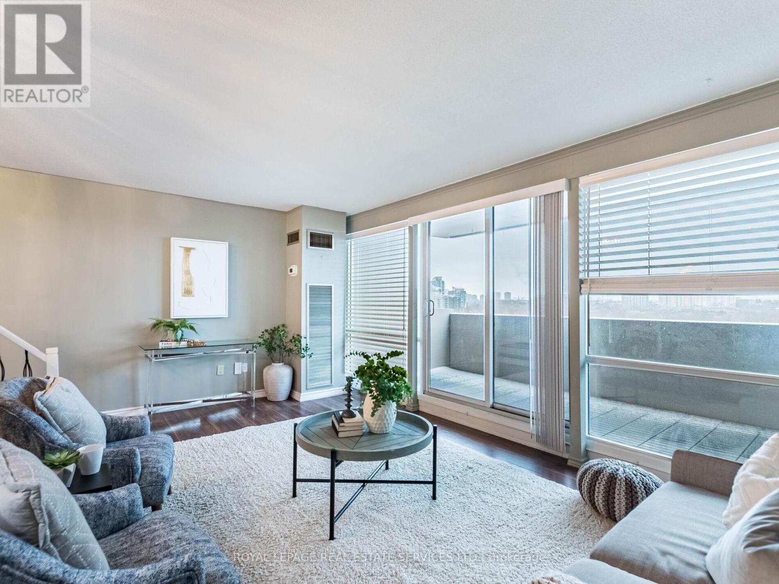 1304 - 240 Scarlett Road, Toronto, Ontario  M6N 4X4 - Photo 19 - W12804198