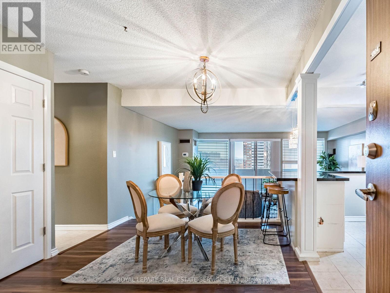 1304 - 240 Scarlett Road, Toronto, Ontario  M6N 4X4 - Photo 2 - W12804198