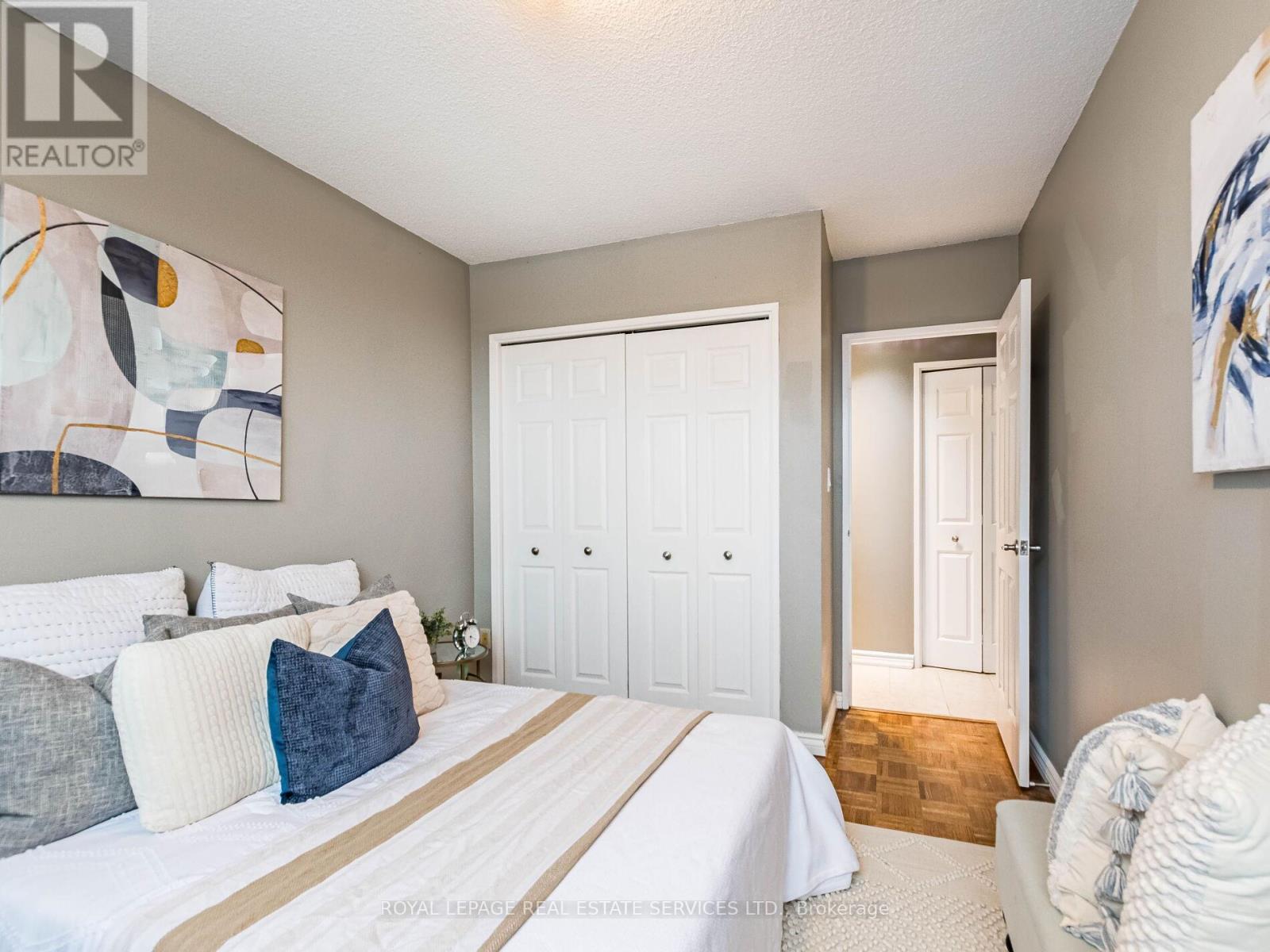 1304 - 240 Scarlett Road, Toronto, Ontario  M6N 4X4 - Photo 29 - W12804198