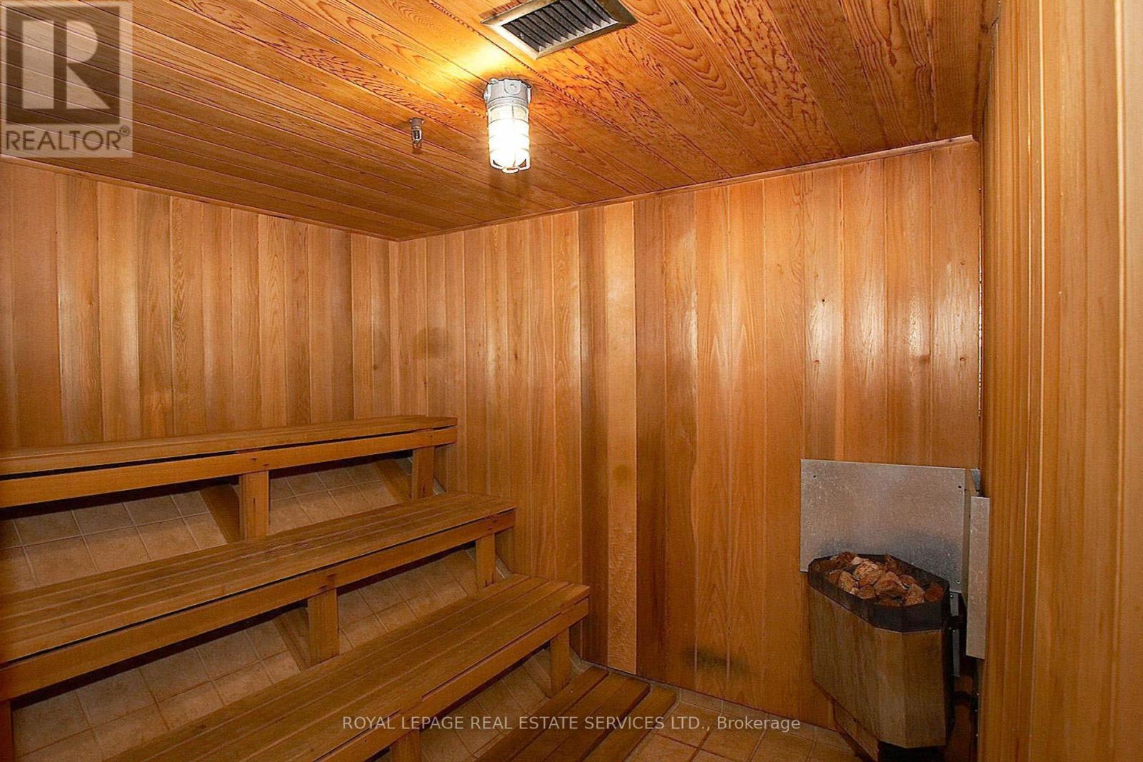 1304 - 240 Scarlett Road, Toronto, Ontario  M6N 4X4 - Photo 42 - W12804198