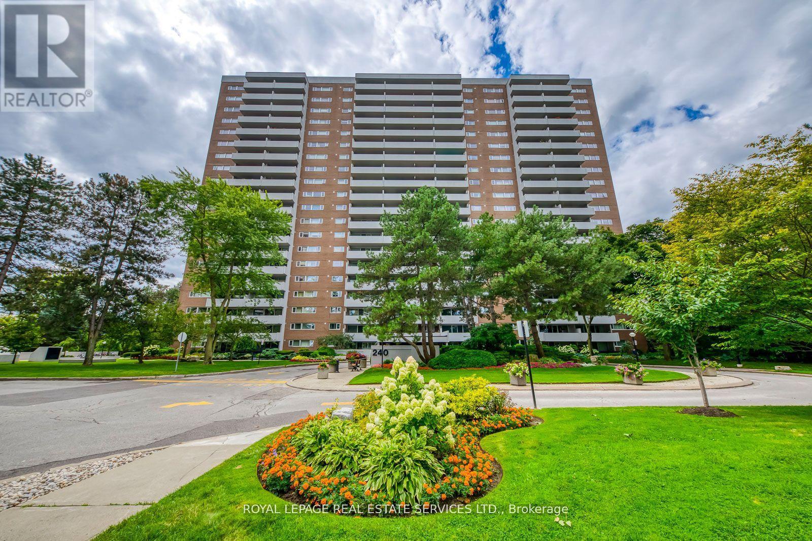 1304 - 240 Scarlett Road, Toronto, Ontario  M6N 4X4 - Photo 43 - W12804198