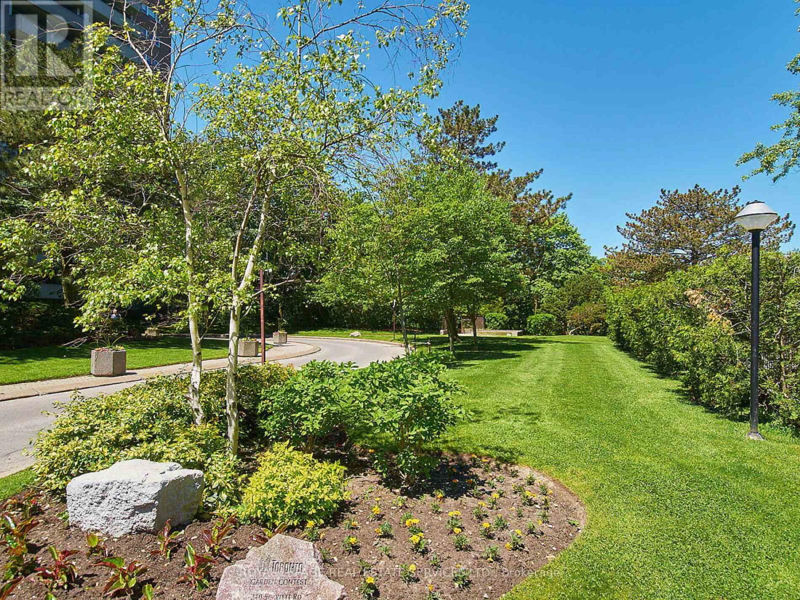 1304 - 240 Scarlett Road, Toronto, Ontario  M6N 4X4 - Photo 46 - W12804198