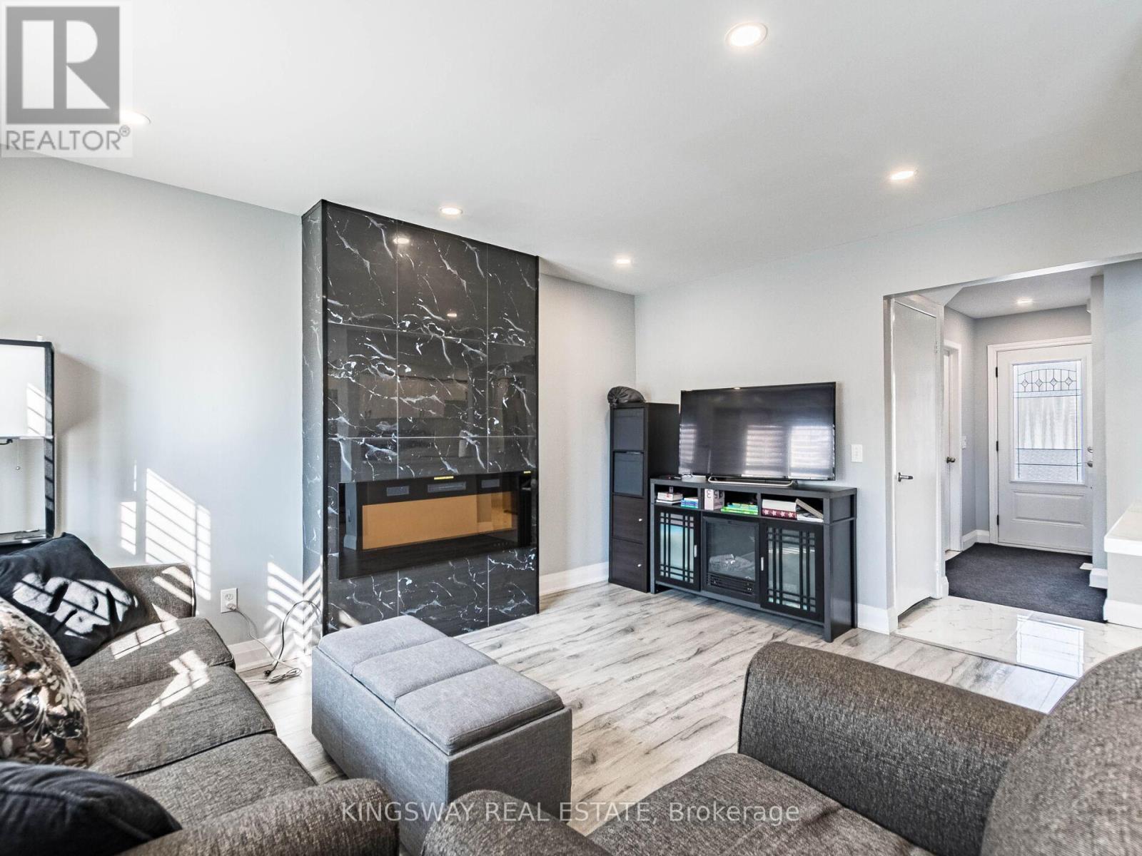 2442 Stefi Trail, Oakville, Ontario  L6H 5Y4 - Photo 10 - W12804208