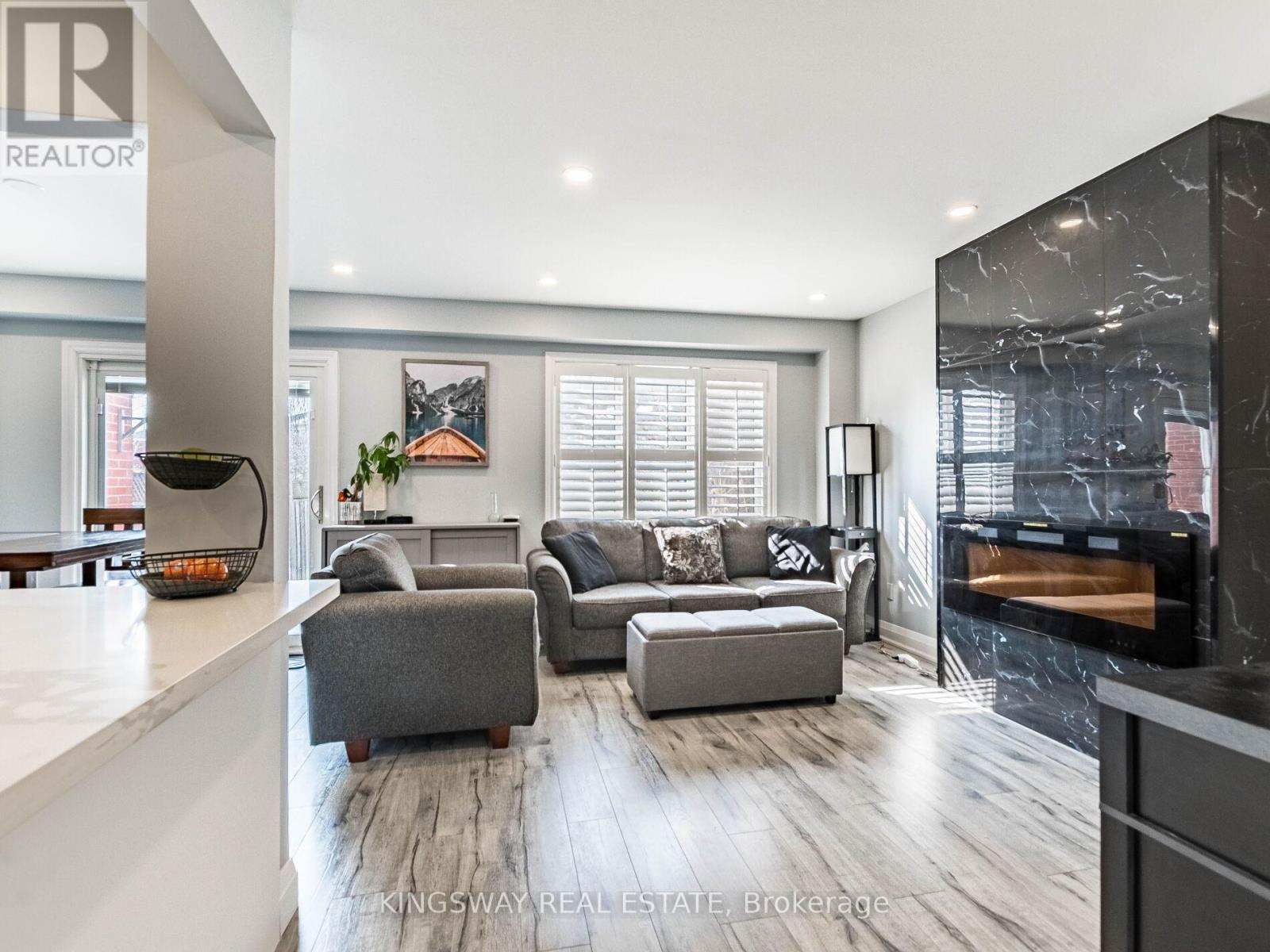 2442 Stefi Trail, Oakville, Ontario  L6H 5Y4 - Photo 7 - W12804208